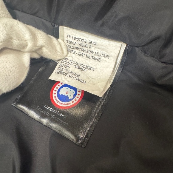 Canada Goose Montebello in army color - Picture 10 of 11